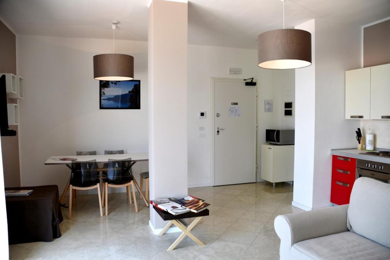 Residenza Miralago By Wonderful Italy Desenzano del Garda Buitenkant foto