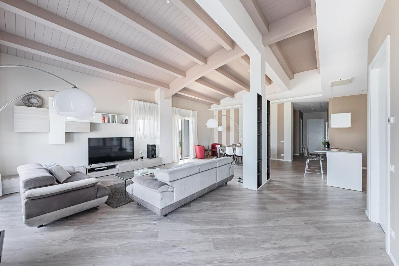 Residenza Miralago By Wonderful Italy Desenzano del Garda Buitenkant foto