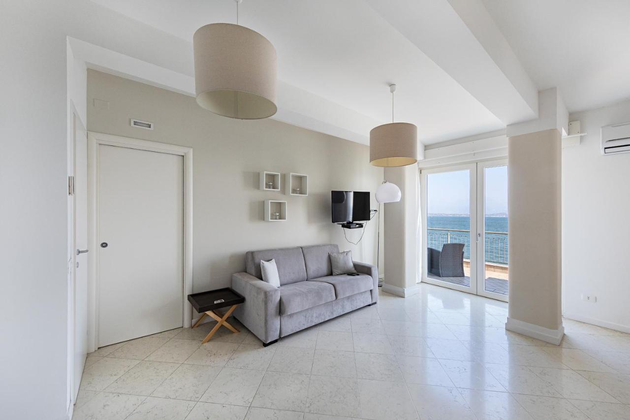 Residenza Miralago By Wonderful Italy Desenzano del Garda Buitenkant foto