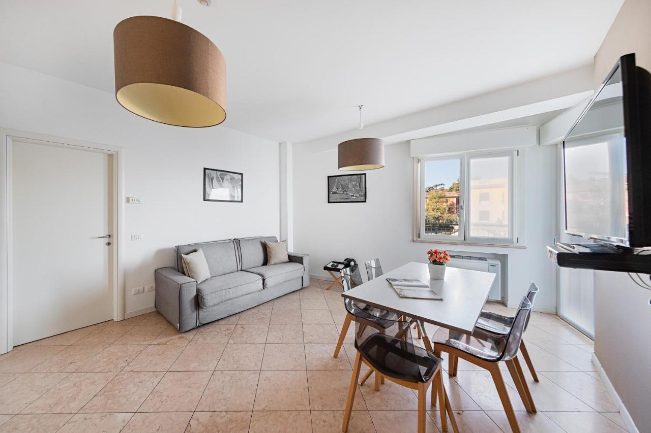 Residenza Miralago By Wonderful Italy Desenzano del Garda Buitenkant foto