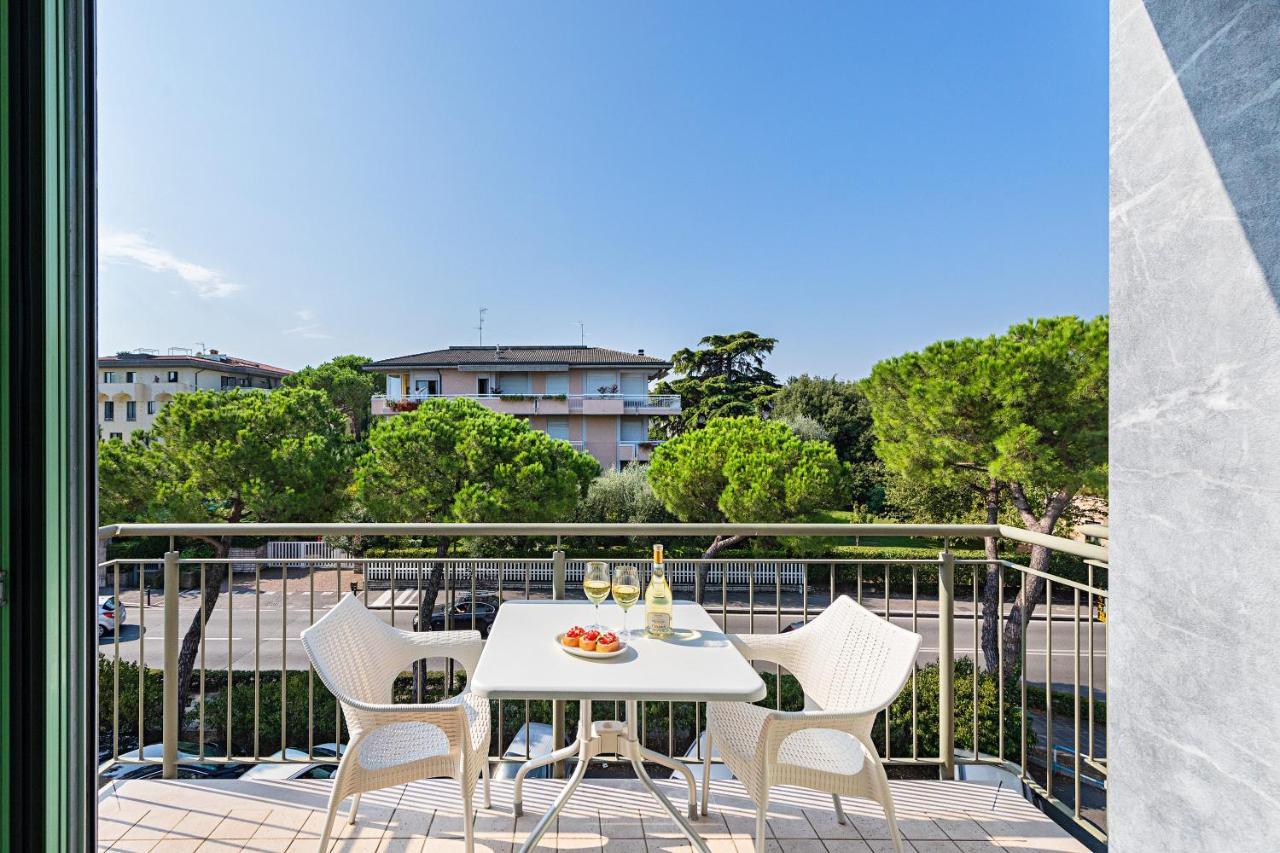 Residenza Miralago By Wonderful Italy Desenzano del Garda Buitenkant foto