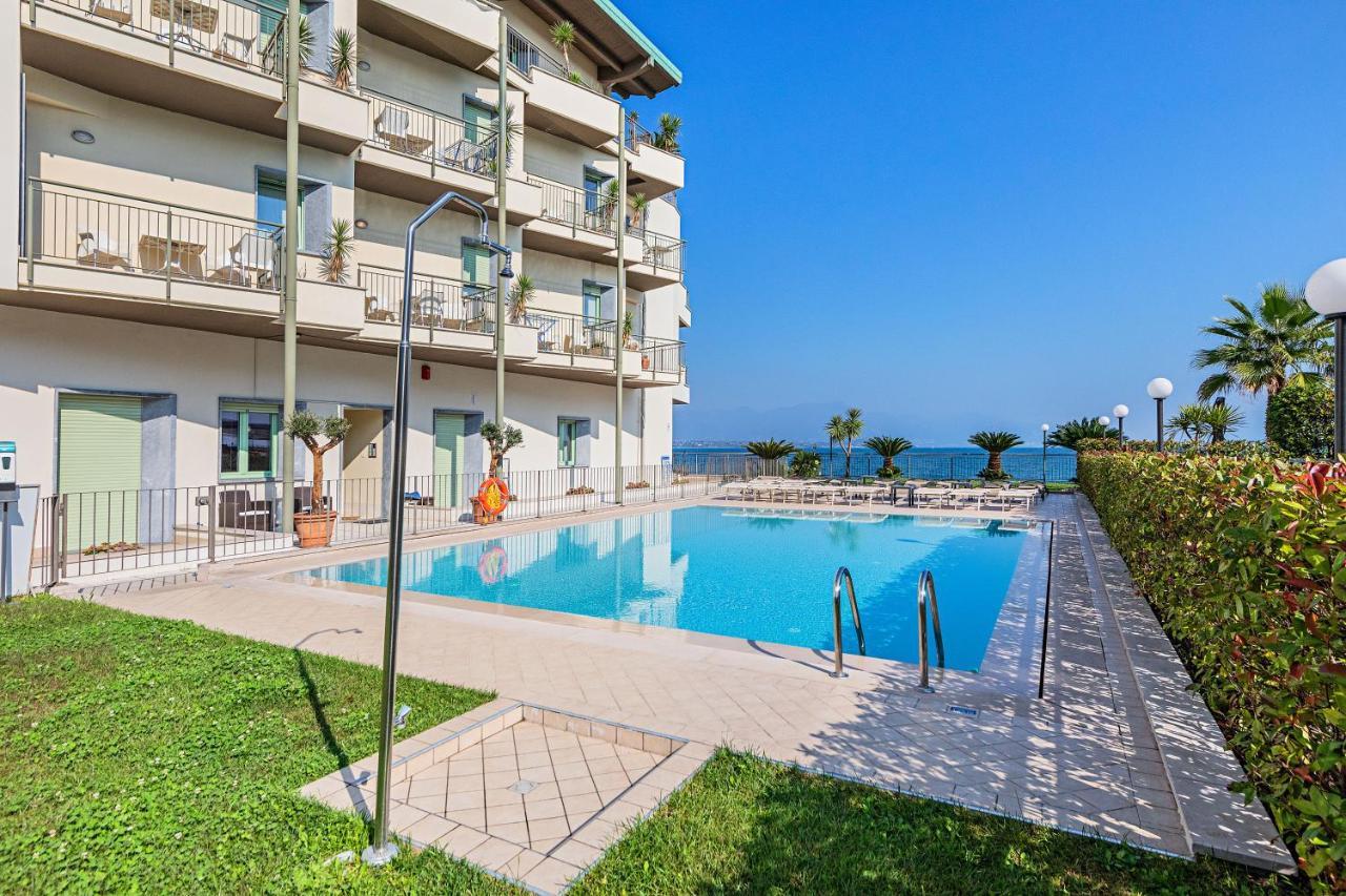 Residenza Miralago By Wonderful Italy Desenzano del Garda Buitenkant foto
