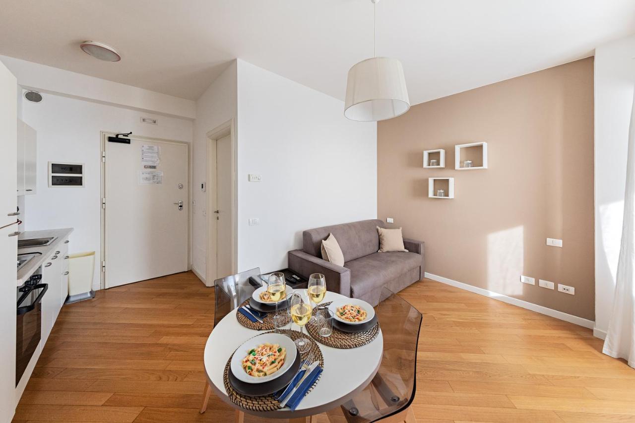 Residenza Miralago By Wonderful Italy Desenzano del Garda Buitenkant foto