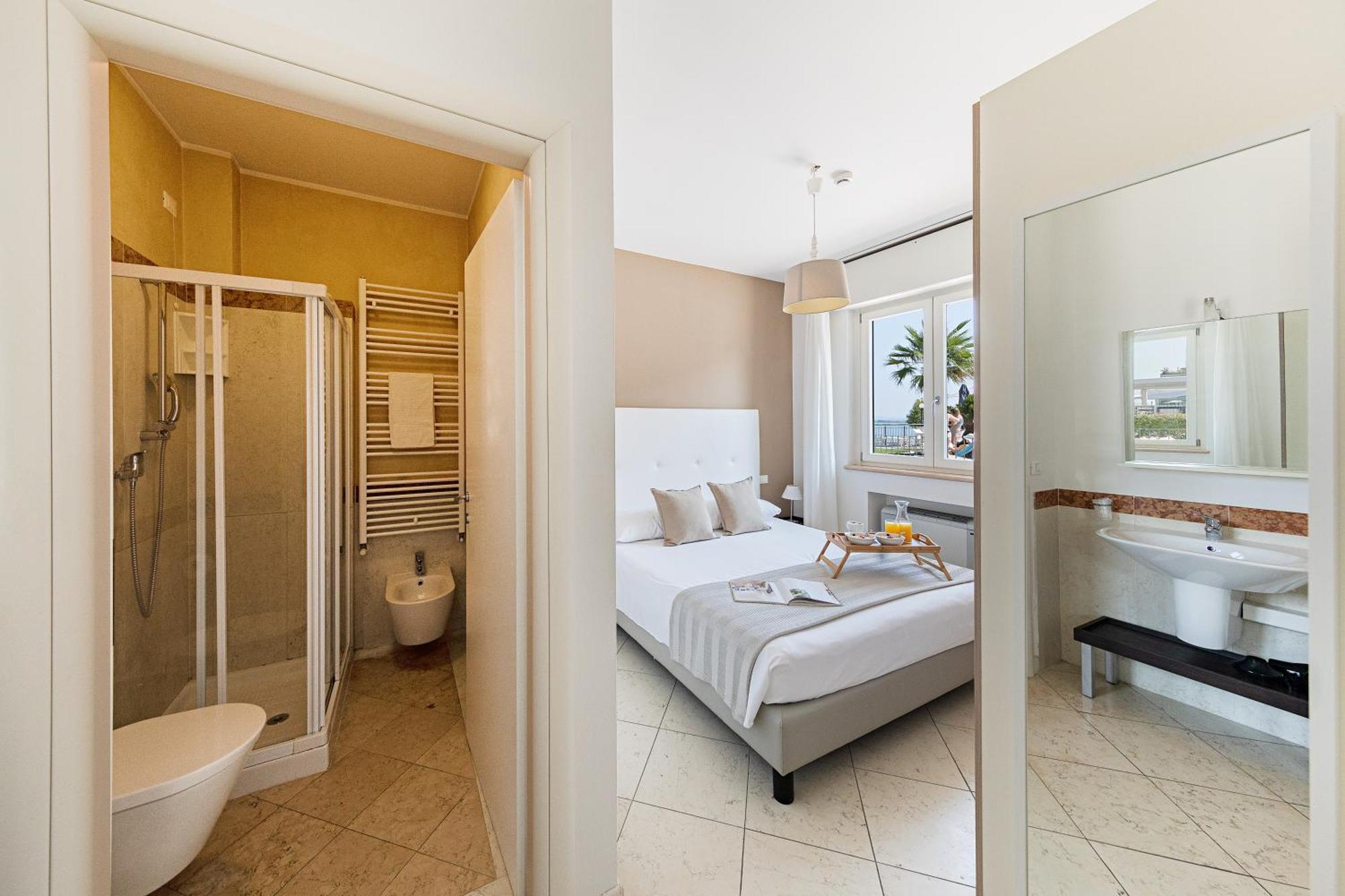 Residenza Miralago By Wonderful Italy Desenzano del Garda Buitenkant foto