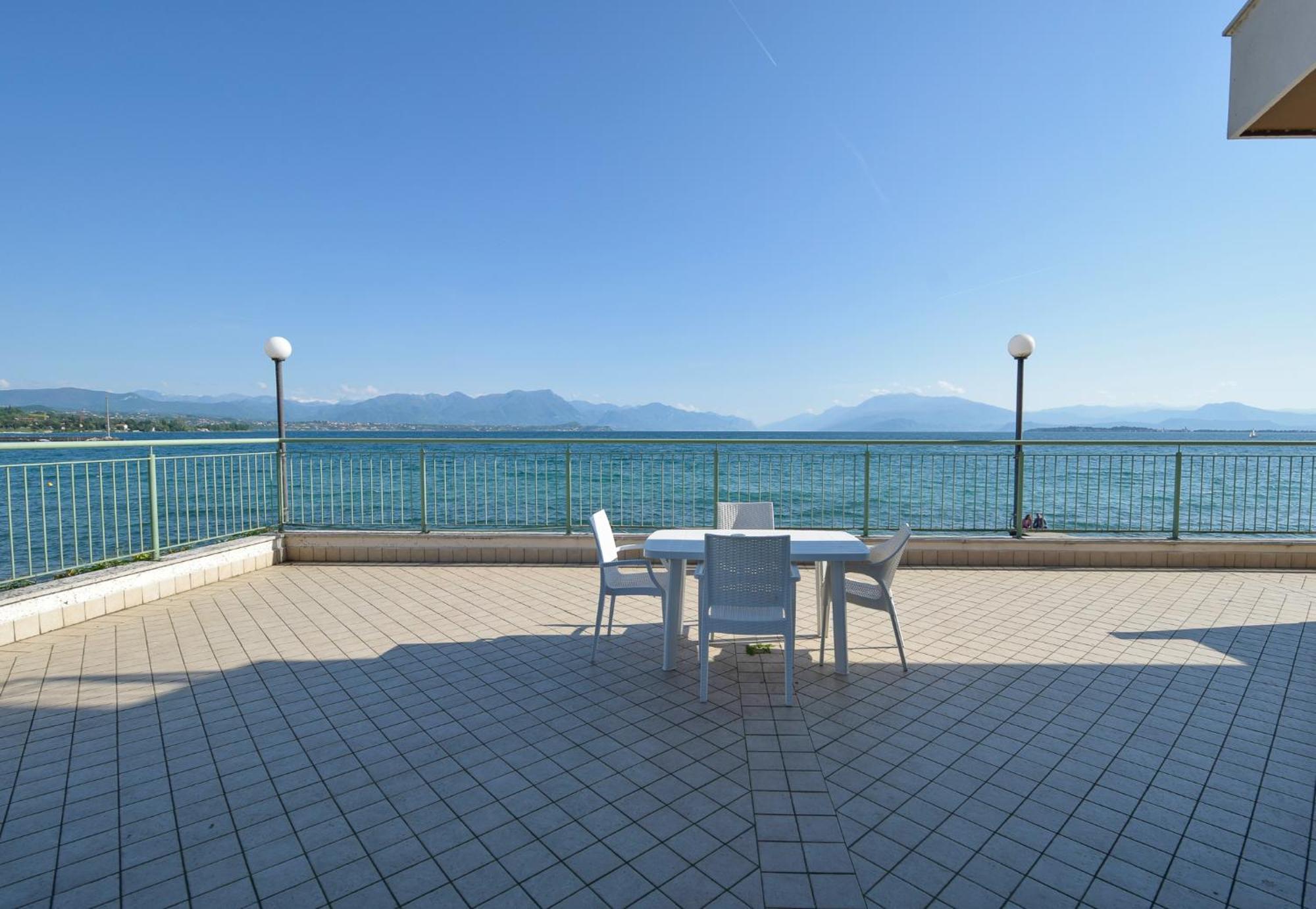 Residenza Miralago By Wonderful Italy Desenzano del Garda Buitenkant foto